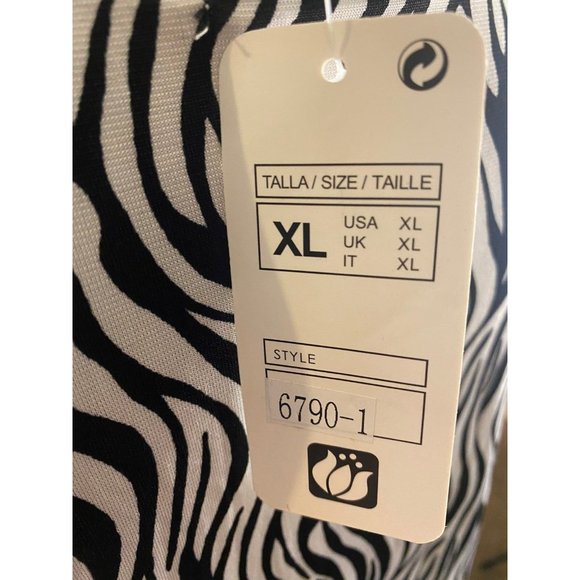 Jon & Anna Contemporary Short Sleeve Blouse - Picture 3 of 3